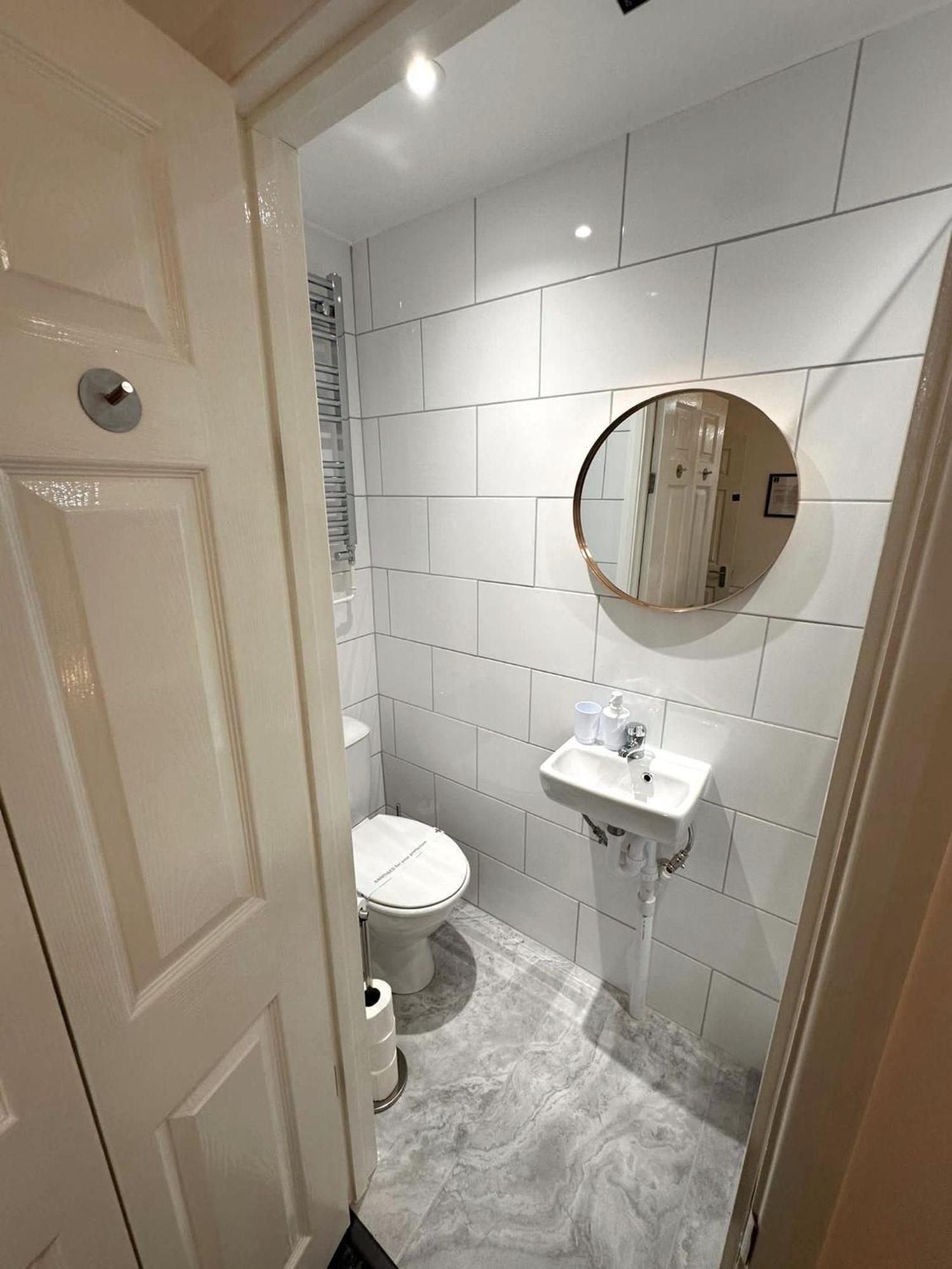 Newmarket Road Studios And Suites By Tas Accommodations Кеймбридж Екстериор снимка